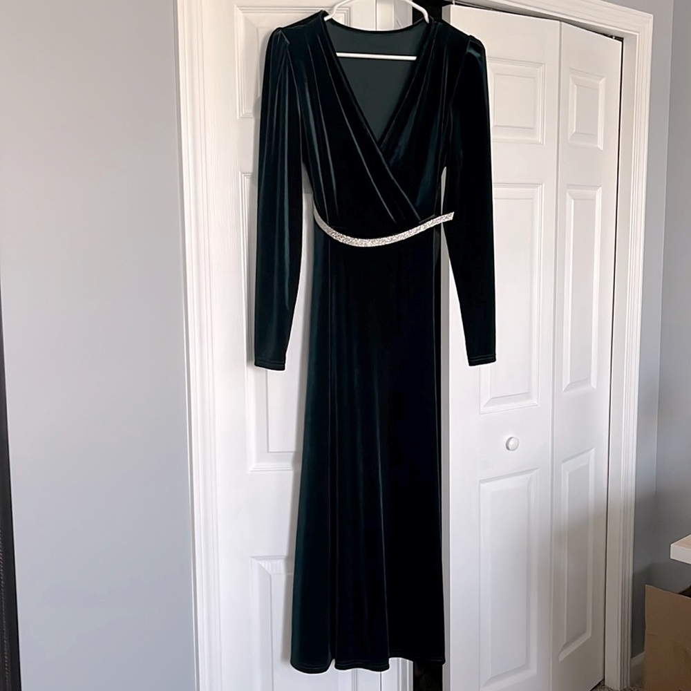 SHEIN Dark Green Velvet Long Sleeve Dress Size Medium